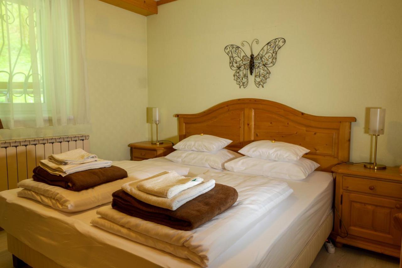 לאקנהוף Four Seasons Lodge מראה חיצוני תמונה
