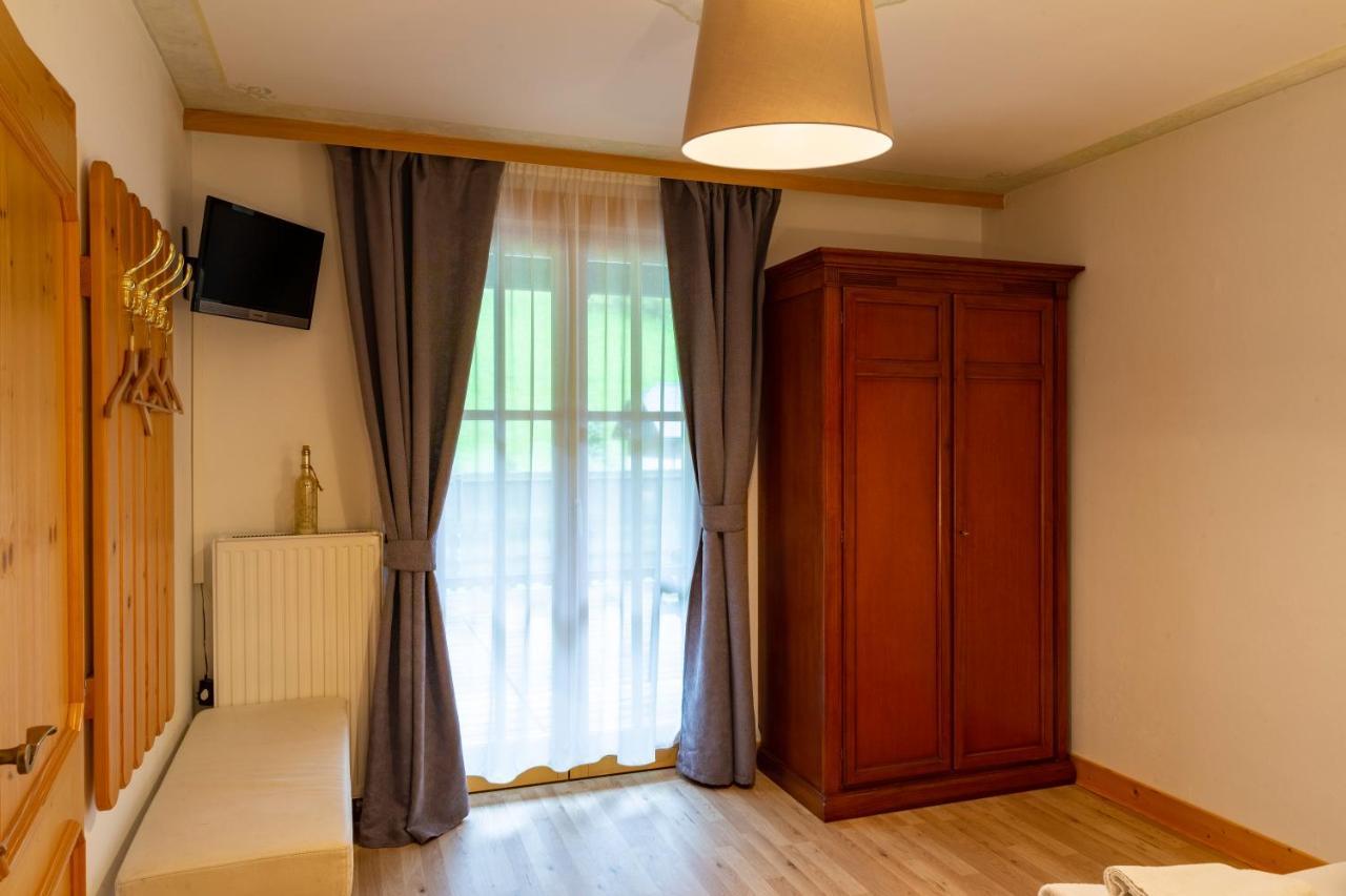לאקנהוף Four Seasons Lodge מראה חיצוני תמונה